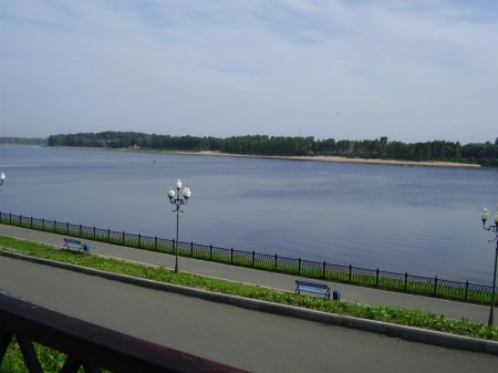 Чем примечателен Ярославль и Рыбинское водохранилище, в частности?