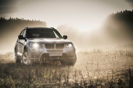    BMW